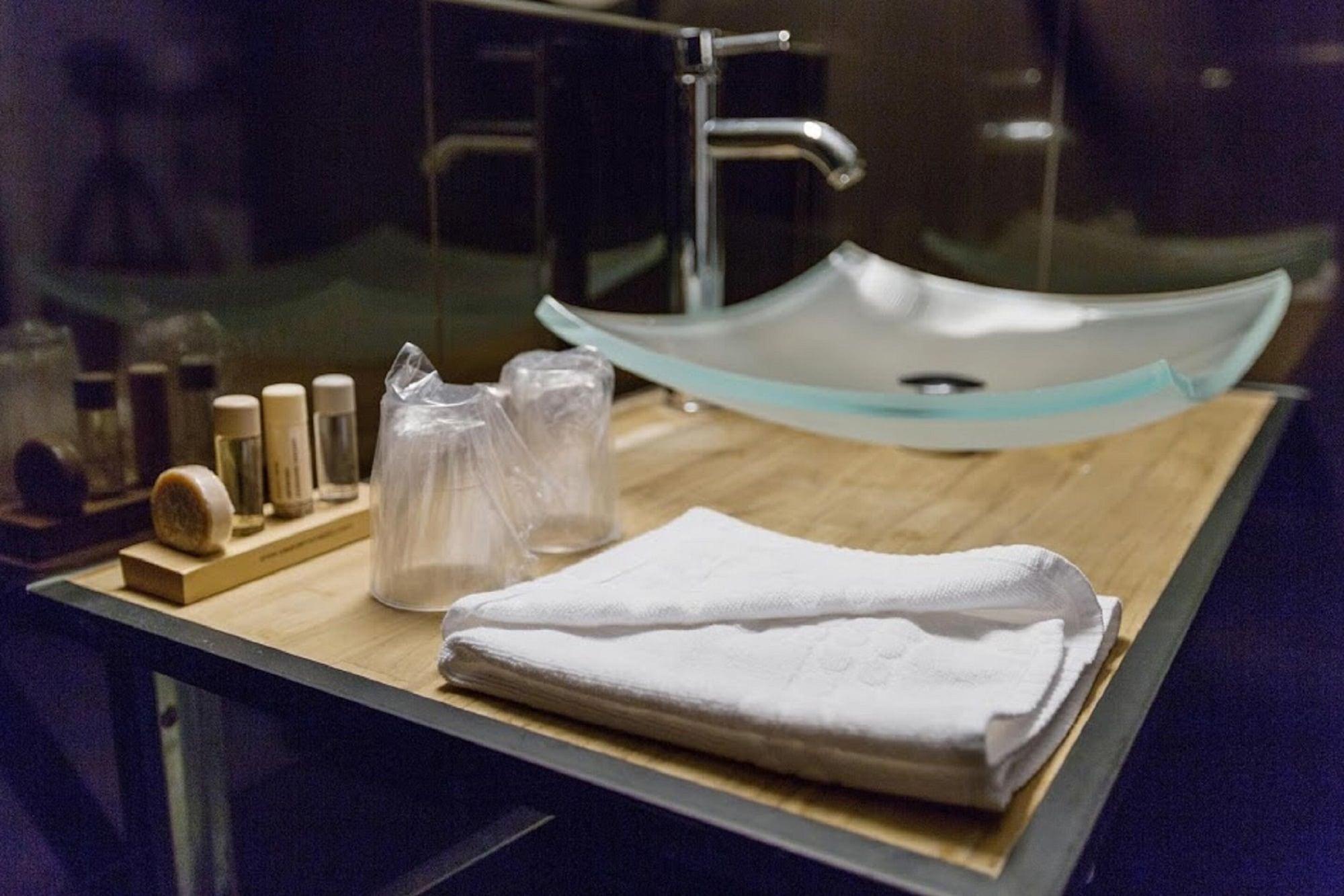 Hotel Du Leman Париж Экстерьер фото